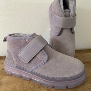 NWOT Ugg Boots size 7